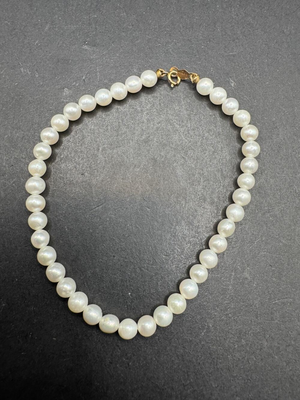 Vintage 14 Karat Yellow Gold Freshwater Cultured Pearl Bracelet 4.9mm 7.25 Inch